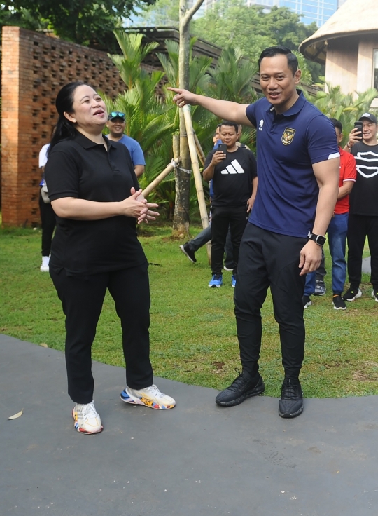 Potret Keakraban Puan dan AHY di GBK, Umbar Tawa Lepas Bak Kakak Adik