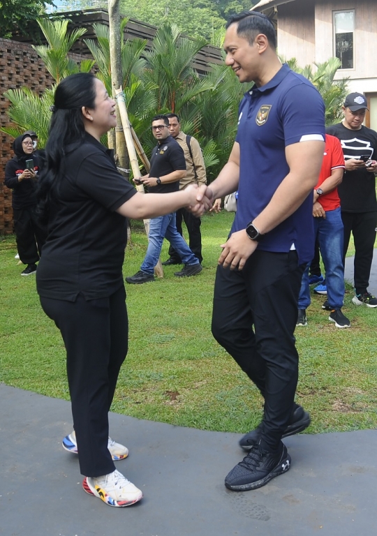 Potret Keakraban Puan dan AHY di GBK, Umbar Tawa Lepas Bak Kakak Adik