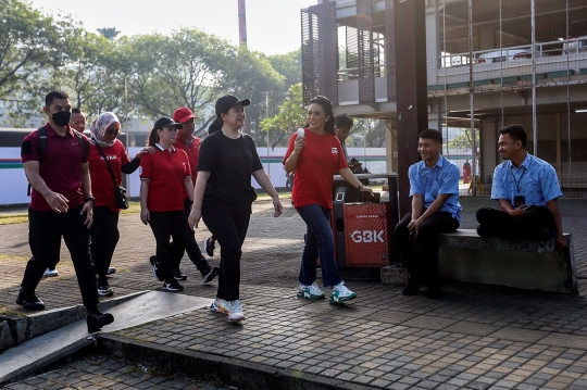 Puan Berolahraga Bareng Krisdayanti dan Sejumlah Fraksi PDI Perjuangan ke GBK