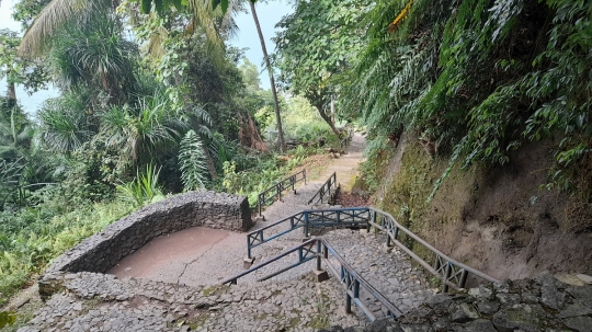 Potret Gunung Padang, Ada Jejak Penjajahan Jepang hingga Makam Legenda Siti Nurbaya