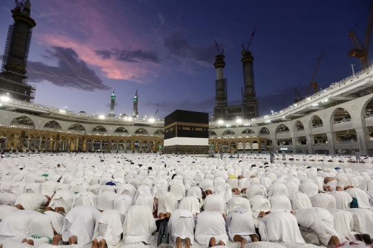 Jelang Puncak Haji, Begini Suasana Masjidil Haram Dipadati Muslim dari Penjuru Dunia