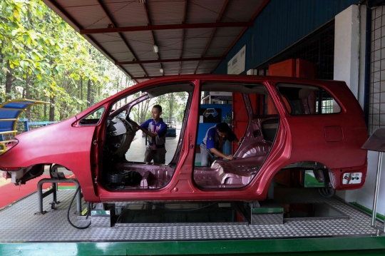 Mengintip Ruang Praktik Para Siswa SMK Mitra Industri M2100 di Cikarang