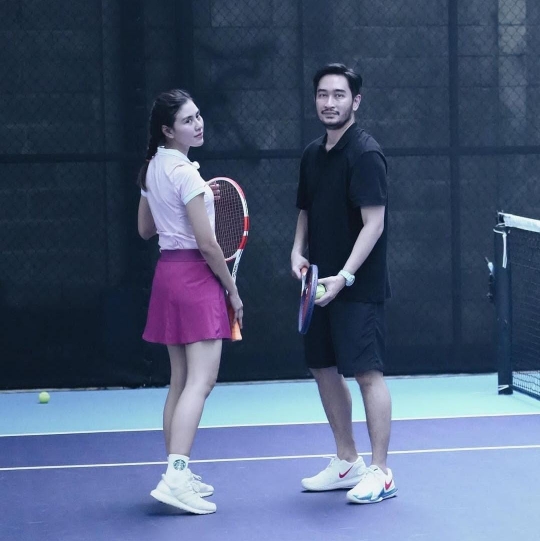 Disebut Suami Idaman, Potret Tampan Jeje Suami Syahnaz yang Lagi Hobi Tenis