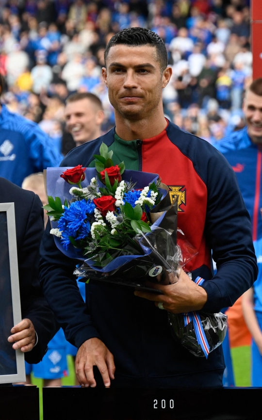Selamat! Ronaldo Raih Rekor Dunia Guinnes, Jadi Pemain dengan Penampilan Terbanyak