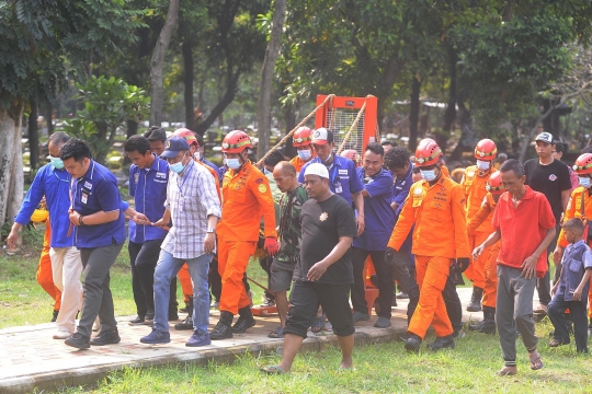 Momen Pemakaman Fajri, Pria Obesitas Berbobot 300 Kg: Dibantu Damkar dan Basarnas