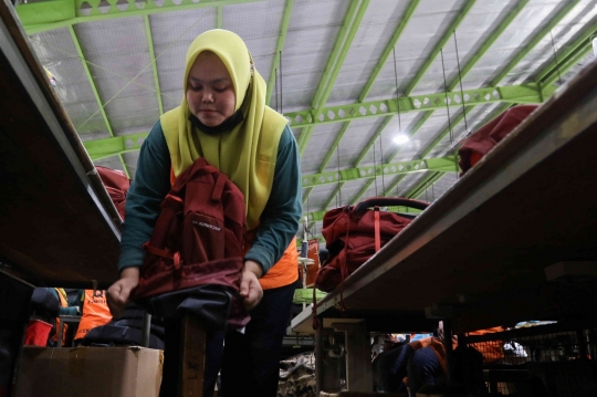 Berkunjung ke Pabrik Perlengkapan Outdoor yang Mendunia di Bandung