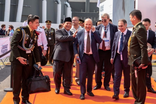 Momen Akrab Menhan Prabowo dan Bos Pesawat Tempur Rafale di Paris Air Show 2023