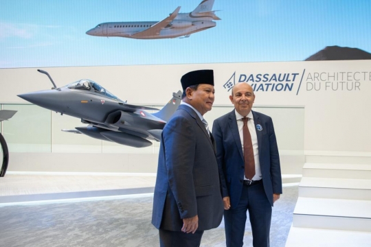 Momen Akrab Menhan Prabowo dan Bos Pesawat Tempur Rafale di Paris Air Show 2023