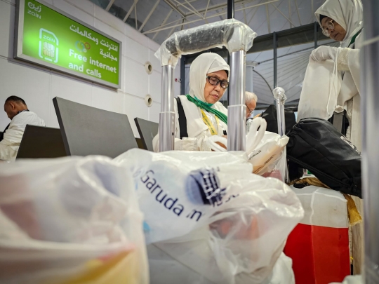 Tiba di Jeddah, Jemaah Haji Kloter Terakhir Langsung Diberangkatkan ke Tanah Suci