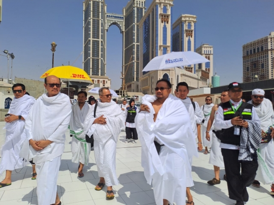 Jelang Puncak Haji, Menteri Agama Jalankan Ibadah Umrah