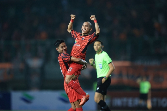 Sempat Diwarnai Mati Lampu, Ini Momen Sengit Persija Jakarta Tekuk Ratchaburi FC 1-0