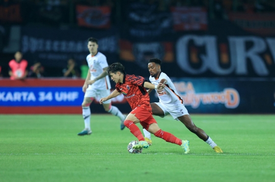 Sempat Diwarnai Mati Lampu, Ini Momen Sengit Persija Jakarta Tekuk Ratchaburi FC 1-0