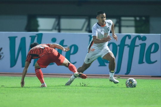 Sempat Diwarnai Mati Lampu, Ini Momen Sengit Persija Jakarta Tekuk Ratchaburi FC 1-0