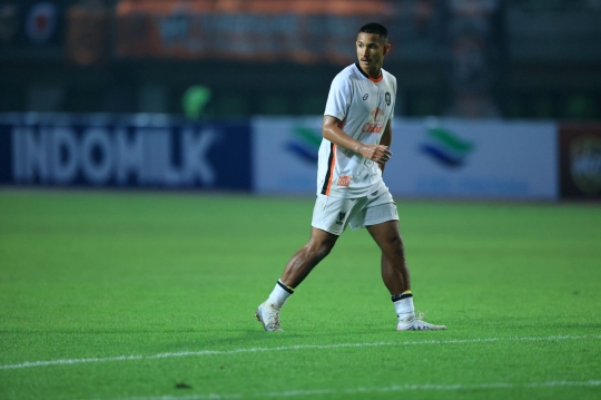 Betis Kekar Pemain Ratchaburi FC, Faiq Jefri Bolqiah Jadi Sorotan saat Lawan Persija