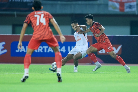 Betis Kekar Pemain Ratchaburi FC, Faiq Jefri Bolqiah Jadi Sorotan saat Lawan Persija