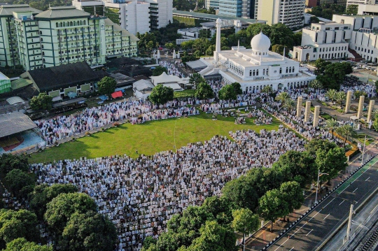 Pantauan Udara Salat Idul Adha Muhammadiyah di Lapangan Masjid Al-Azhar