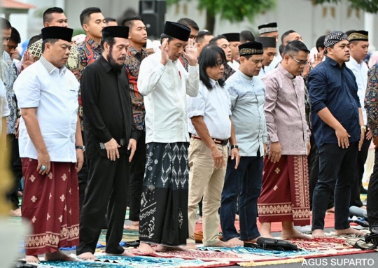 Momen Presiden Jokowi Salat Iduladha di Istana Yogyakarta Bersama Masyarakat