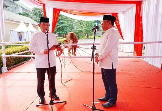 Kapolri Masak Rendang Dipantau Jenderal Lulusan Terbaik 89, Momennya jadi Sorotan