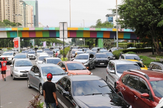 Potret Kemacetan Menuju PRJ, Warga Diimbau Gunakan Transportasi Umum