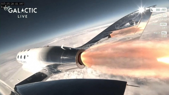 Virgin Galactic Sukses Kirim Penumpang Komersial ke Luar Angkasa, Berapa Tiketnya?