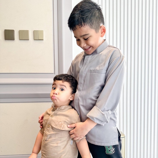 Deretan Foto Lucu Ukkasya Bersama Sepupu, Shireen Sungkar 'Simulasi Anak 4'