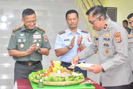 Jenderal Bintang 2 TNI Mendadak Ajak Anggotanya Menggeruduk Mapolda Maluku, Ada Apa?