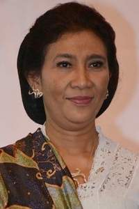 Hasil gambar untuk susi pudjiastuti