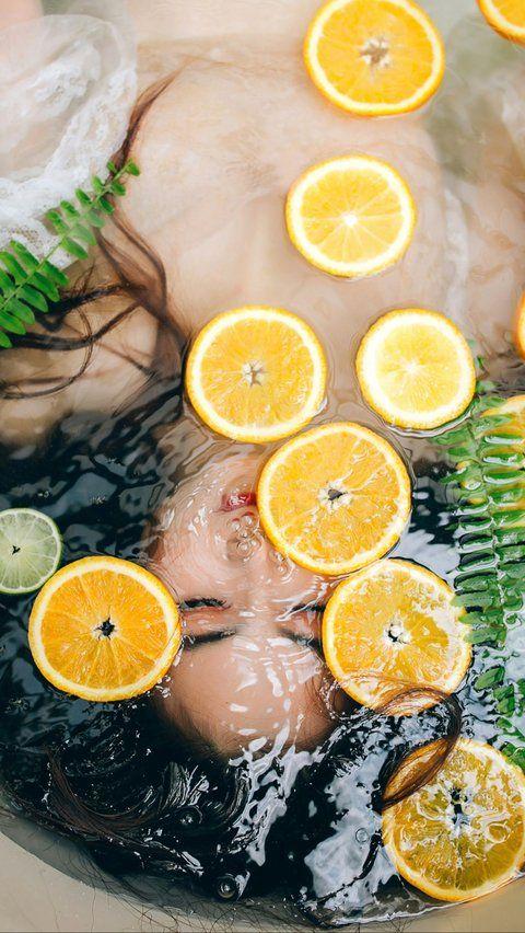4. Glycerin and Lemon Juice