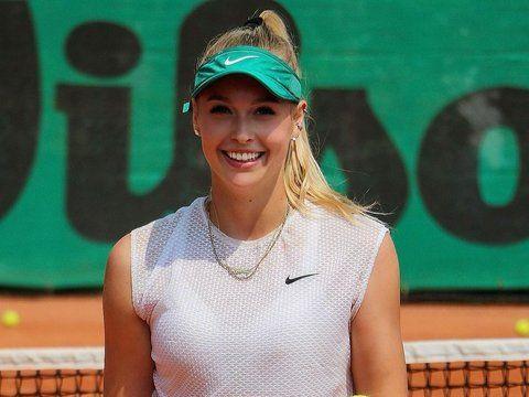 8 Most Beautiful Beach Female Tennis Players