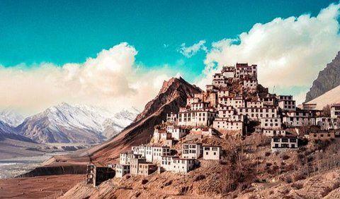 <b>6. Spiti Valley</b>