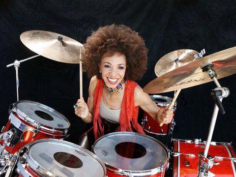 <b>Cindy Blackman</b><br>