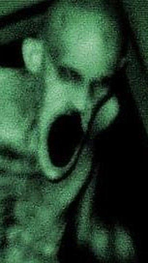 Grave Encounters (2011)<br>
