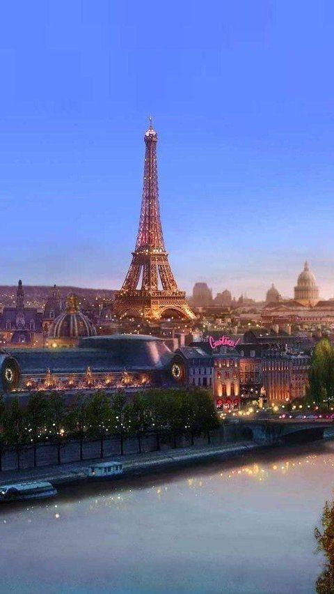 It Blends Perfectly With The French Culture