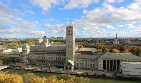 <b>1. Visit The Deutsches Museum</b>
