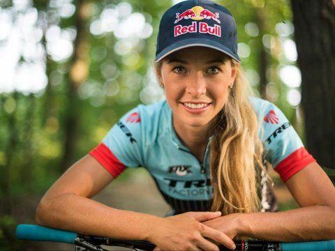 <b>Emily Batty (Canada)</b>
