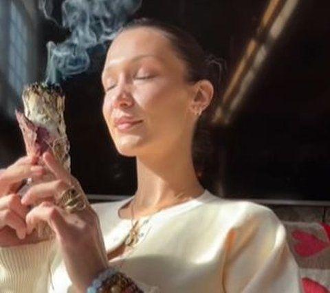 Bella Hadid Share Her Mourning Routine, Had Dozen Vitamins and Journaling
