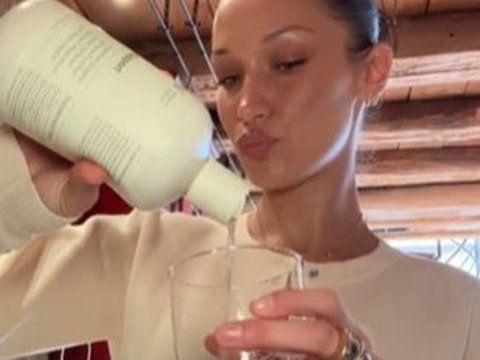 Bella Hadid Share Her Mourning Routine, Had Dozen Vitamins and Journaling