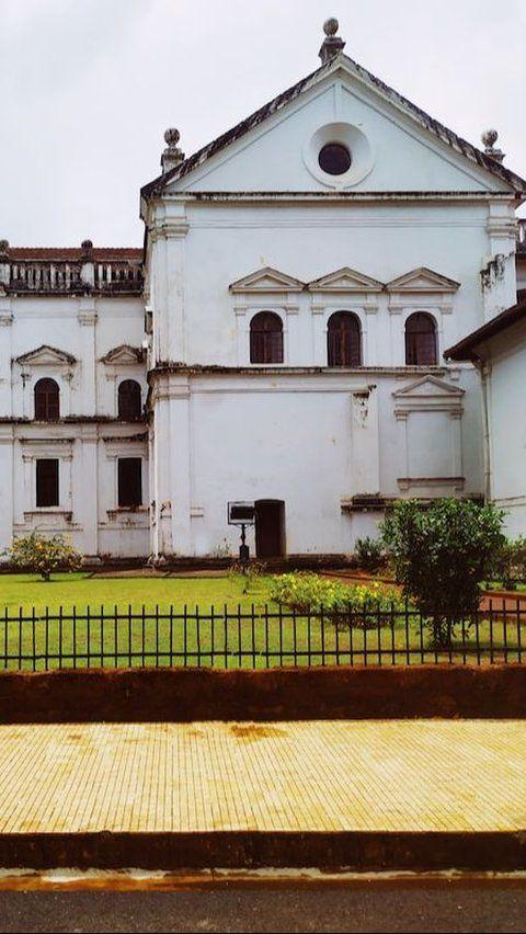 4. Se Cathedral