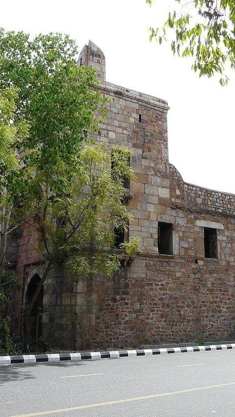 3. Khooni Darwaza