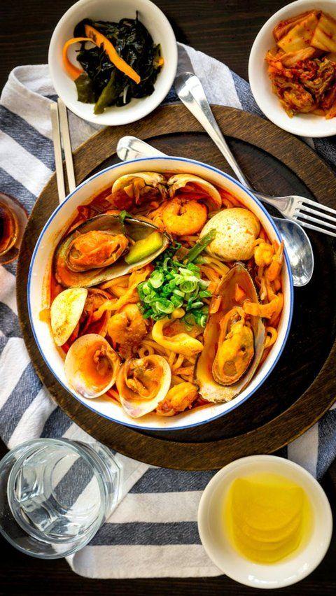 Kimchi Yakisoba Recipe