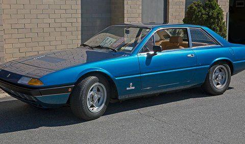 <b>1. Ferrari 365 GT4 2+2</b>