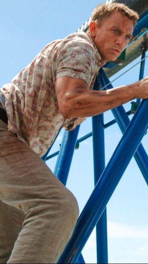 Daniel Craig - Casino Royale (2006)