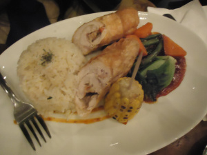 nongkrong seru di kafe industrial two stories bogor