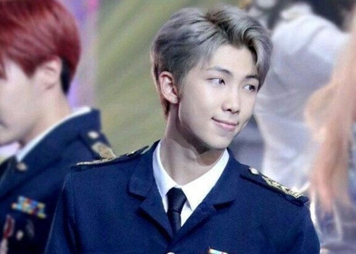 Siapa Oppa Dalam Seragam Polisi Yang Bisa Melindungi Hatimu dari Luka?