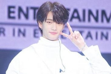 Hyunjin Stray Kids, Kamu Cocok Jadi Siapanya?