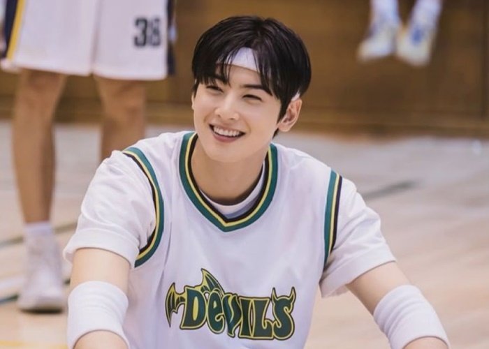 Apa Status Hubungan Kamu dengan Cha Eun Woo?