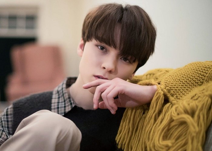Ditembak Vernon SEVENTEEN, Kamu Dikasih Bunga Apa Sama Oppa Ganteng?