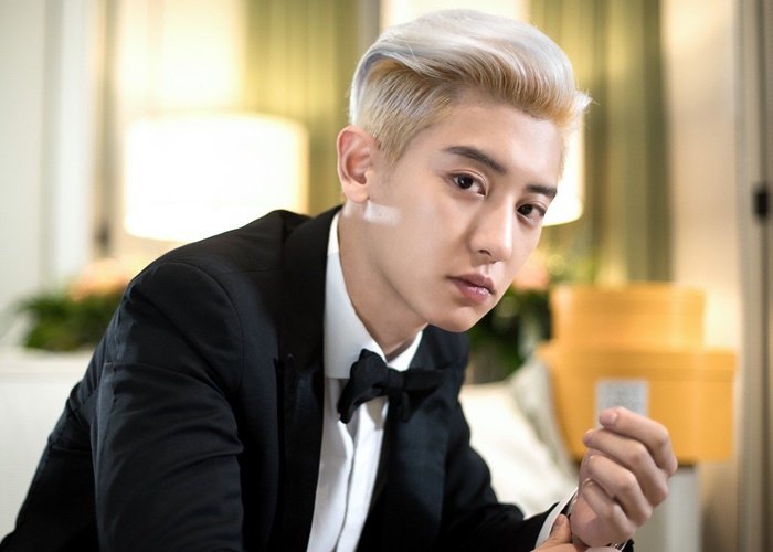 9 Tahun Bareng Chanyeol EXO, Seberapa Kenal Kamu Sama Oppa?