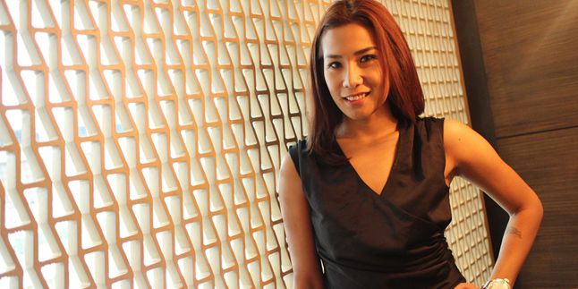 Single Perdana DJ Cantik Indonesia, Tiara Eve! | Sooperboy.com