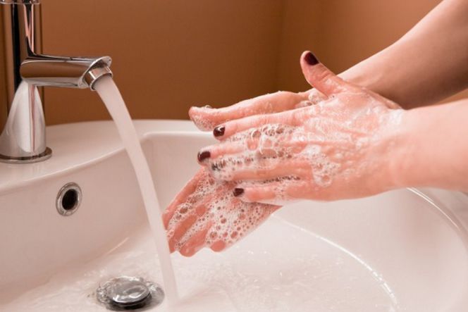 Ternyata sabun antiseptik tak mempan